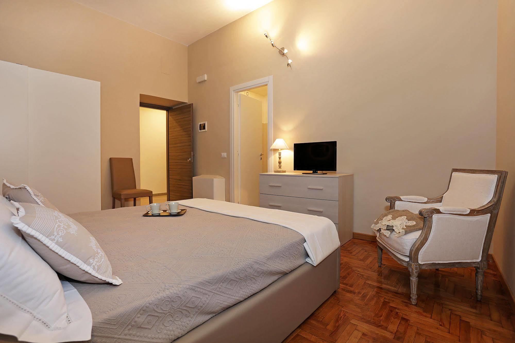 San Vito Suites Рим Екстериор снимка